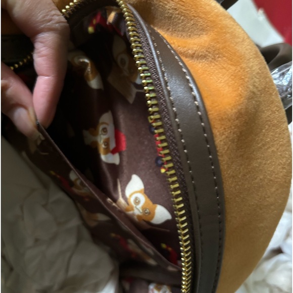 NWT Mogwai Gizmo Gremlins Loungefly Xmas Cosplay Holiday Min Backpack - Picture 9 of 13